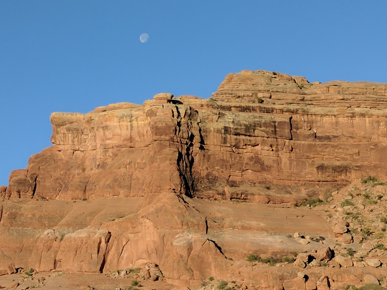 10 moon over cliffs