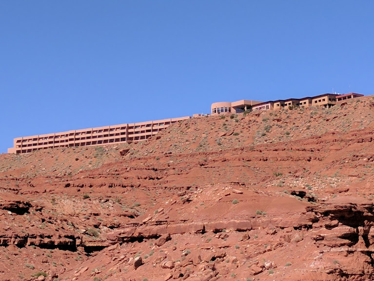 5 Monument Valley Motel